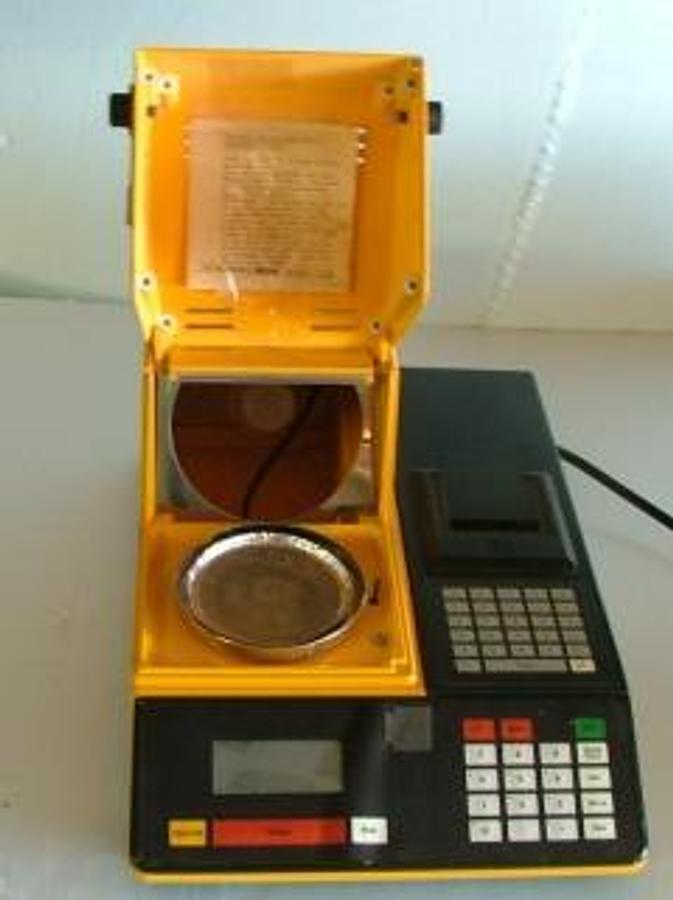 Used SARTORIUS MOISTURE ANALYZER MODEL: NA50XX20A
