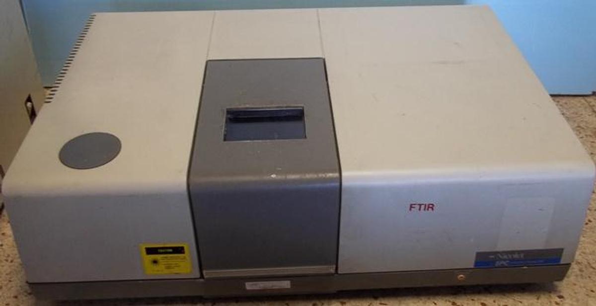 Used QTY. 1. NICOLET 5PC FT-IR SPECTROMETER