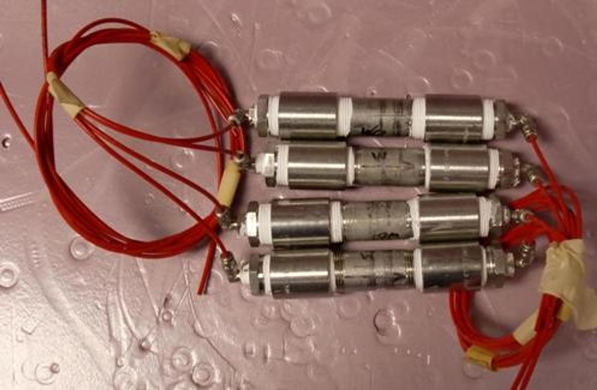 Used QTY. 4. 6 INCH X 1 INCH