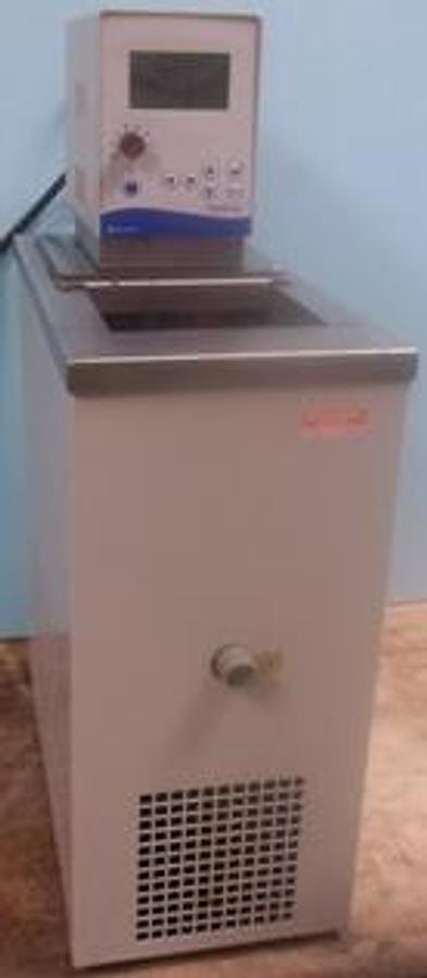 Used QTY. 1. FISHER SCIENTIFIC ISOTEMP 4100 R20 CIRCULATING BATH