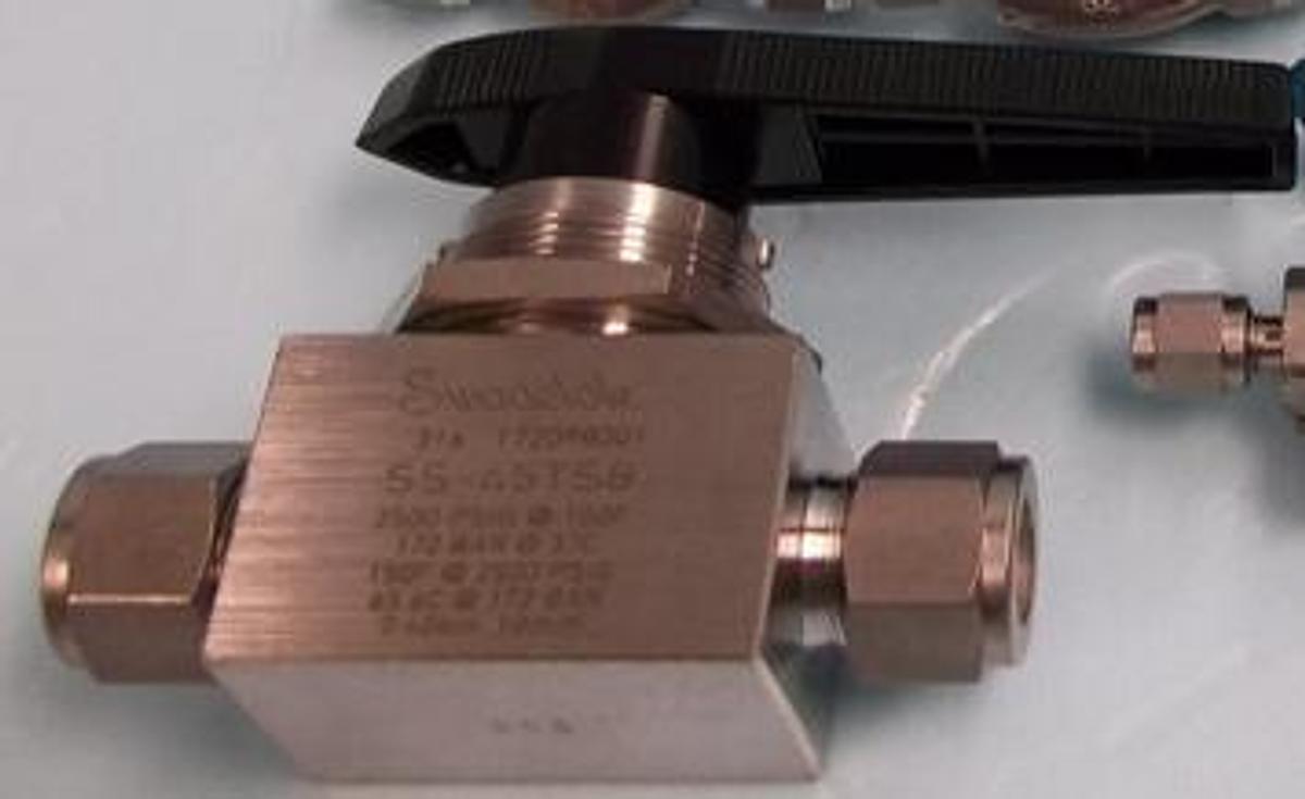 Used SWAGELOK VALVE 1720980001 316 SS