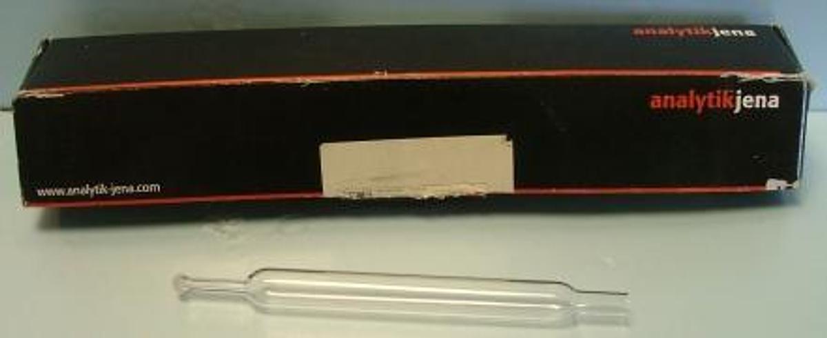 Used ANALYTIKJENA QUARTZ COMBUSTION TUBE MULTI NC 3000 SEMA ARTICLE VERBRENNANGSROHR MULTI NC 3000 ORDER NO. 402-885-010 LENGTH 11 3/8 INCHES.