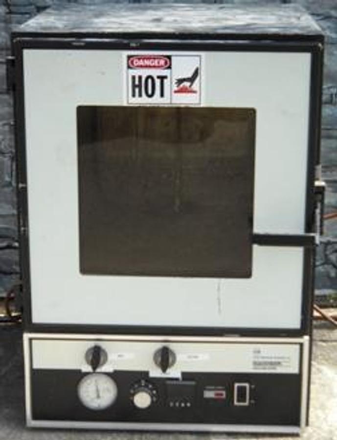Used PRECISION SCIENTIFIC VACUUM OVEN CAT. NO. 213-564