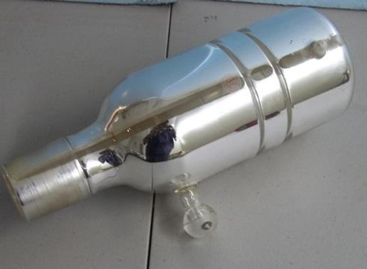 Used QTY. 1. GSB SILVERED VACUUM GLASS DISTILLATION HEAD COLUMN FEED ADAPTER 10/30 THERMOMETER WELL