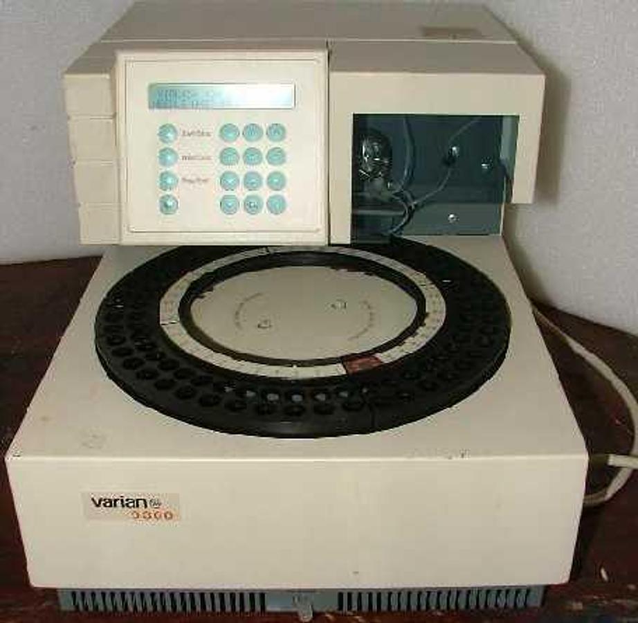 Used VARIAN 9300 CHROMATOGRAPHY SYSTEM AUTO SAMPLER