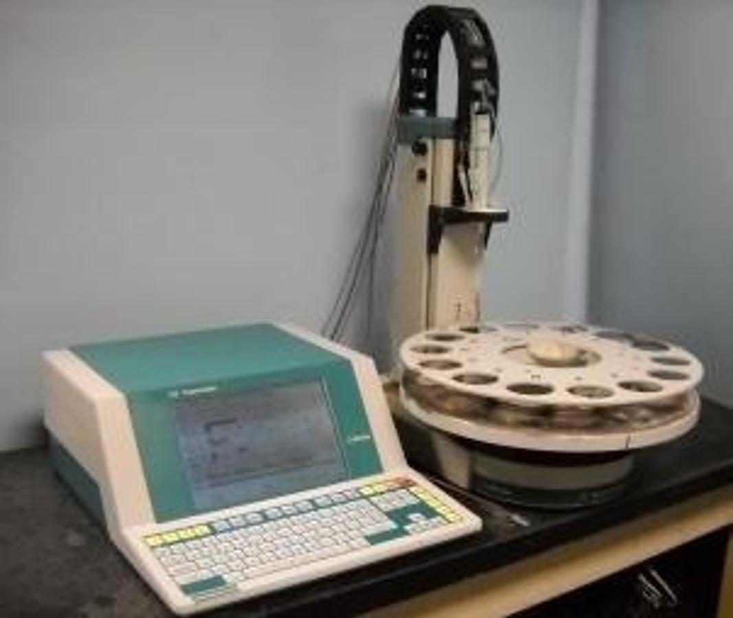 Used METROHM 717 SAMPLE CHANGER METROHM