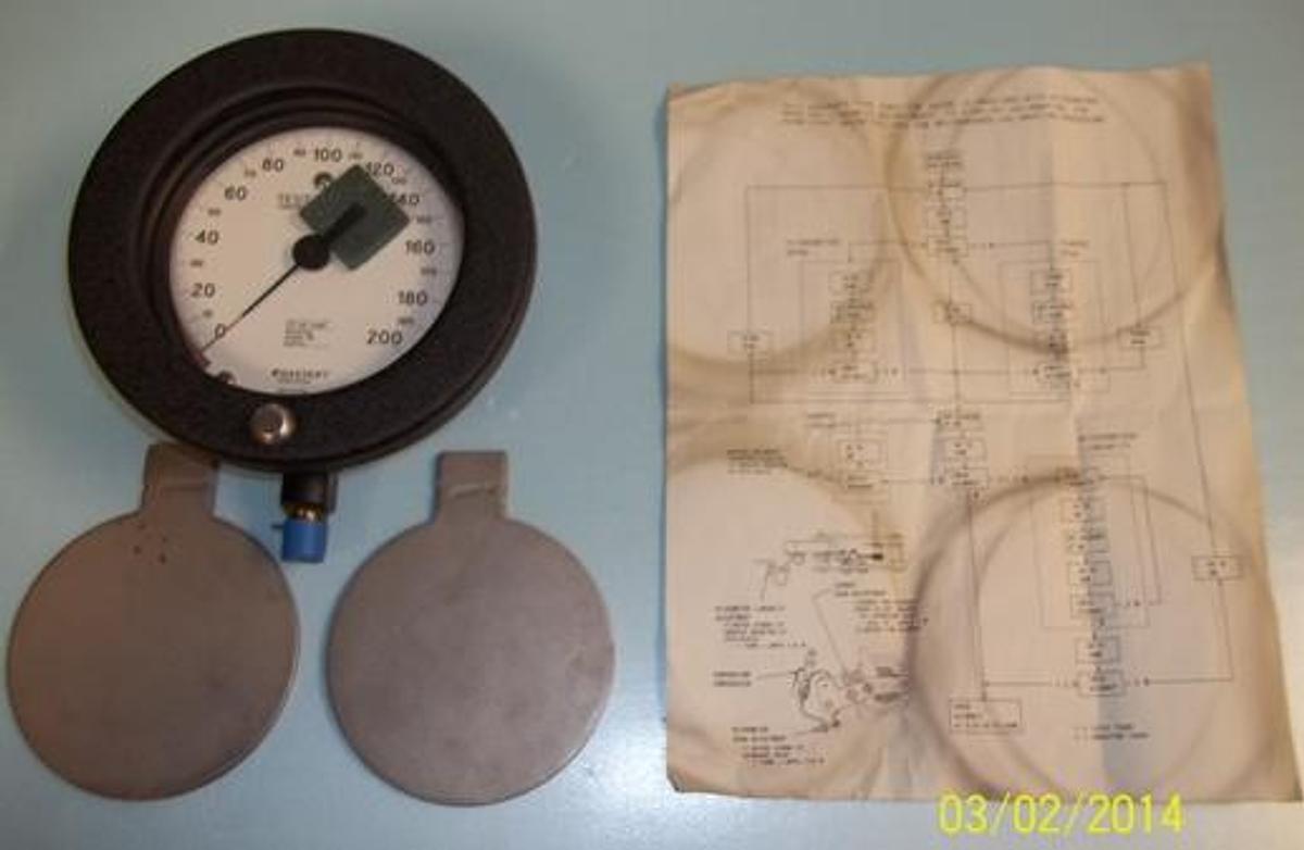 Used QTY. 1. DRESSER INDUSTRIES ASHCROFT TEST GAUGE (TYPE 1082) ACCURACY GRADE 3A WITH Y ¼ VALVE 4 TEMP 0.25% COMPENSATION INCLUDES CALIBRATION FLOW CHART