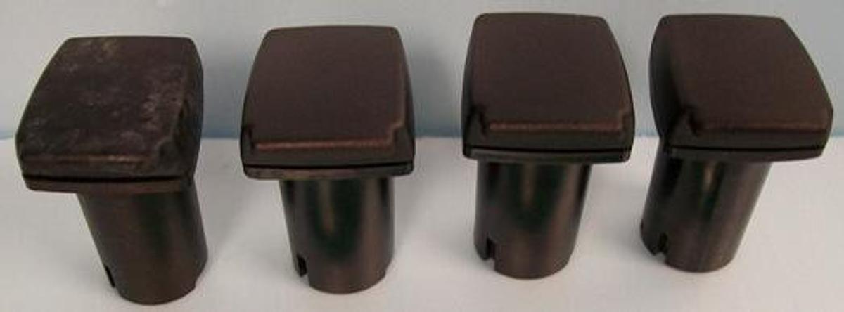 Used QTY. 4. BAUSCH AND LOMB SPECTRONIC 20 1" CUVETTE HOLDER.