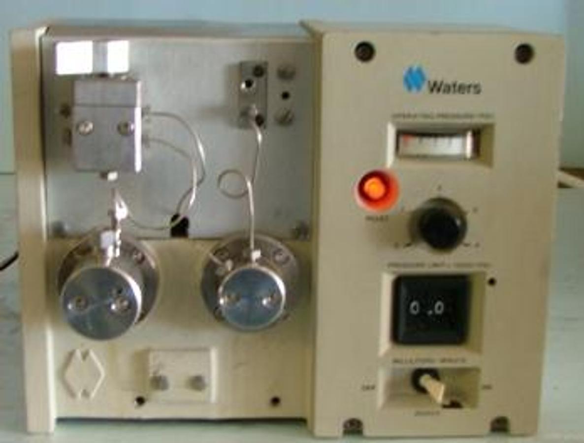 Used QTY. 2. WATERS MODEL M45 SOLVENT DELIVERY SYSTEM