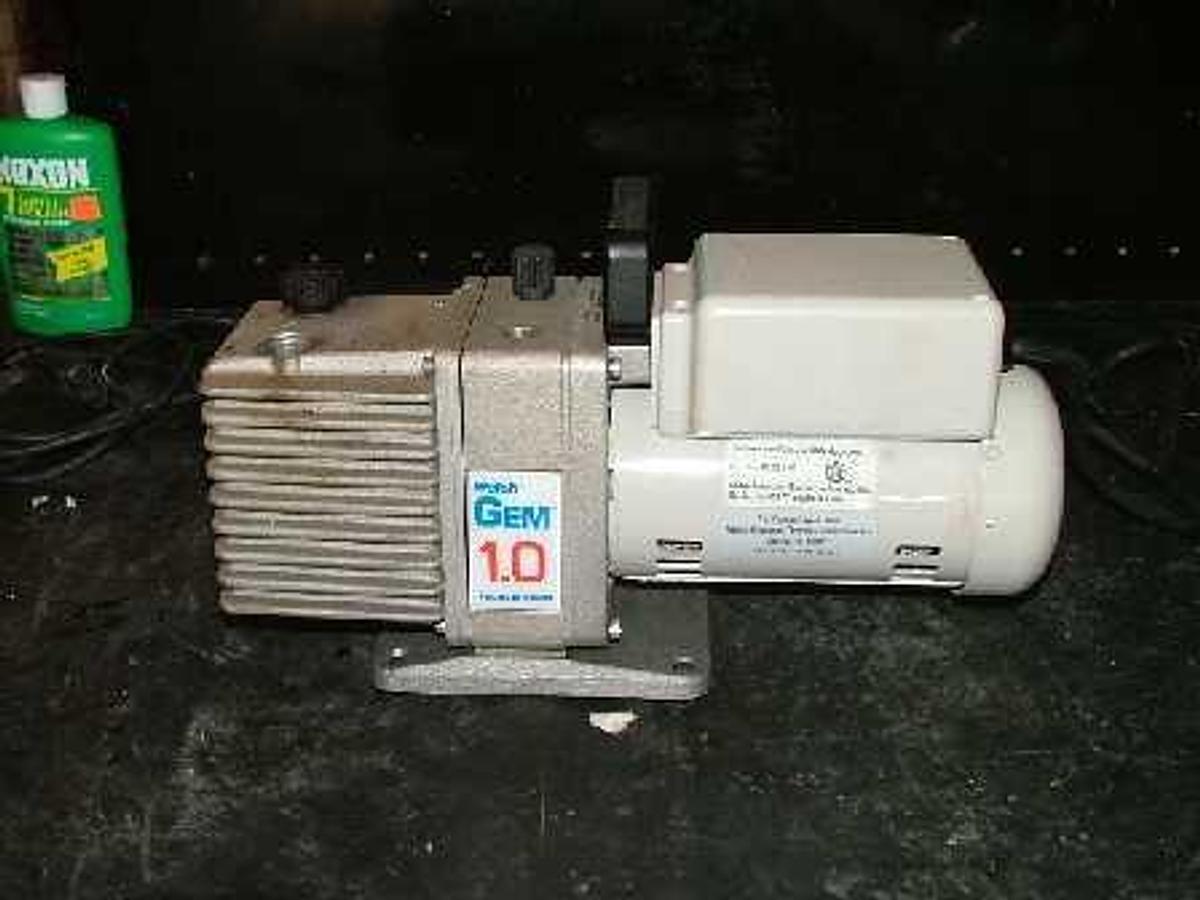 Used WELCH 1-0 VACUUM PUMP 8890