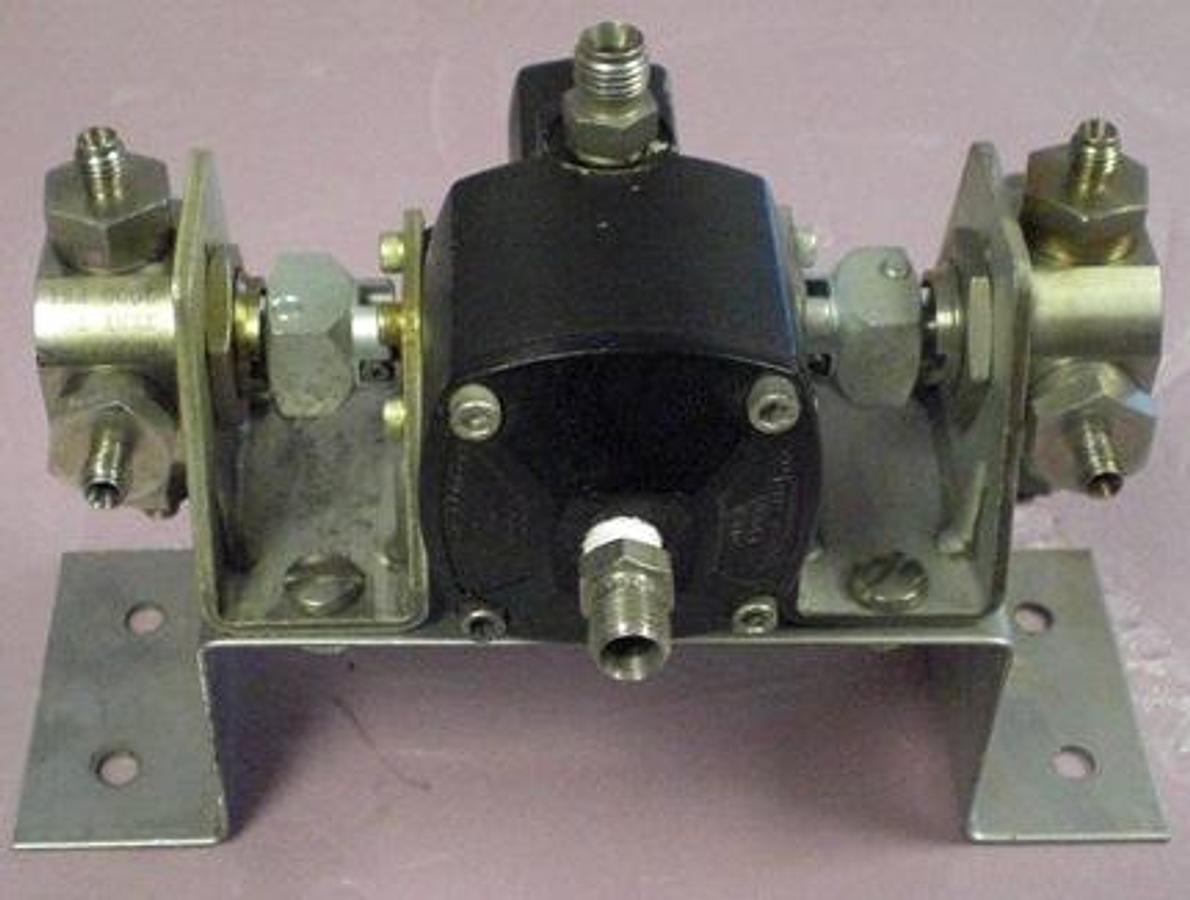 Used QTY. 1. WHITEY PNEUMATIC AIR ACTUATOR FOR 60 SERIES VALVE