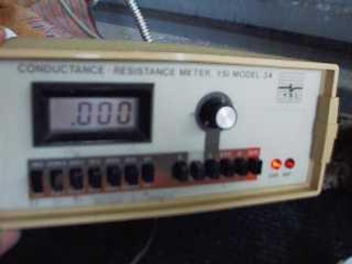 Used YSI MODEL 34 CONDUCTANCE METER