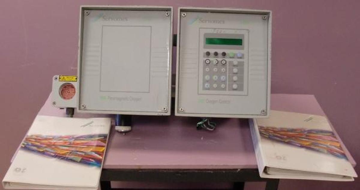 Used SERVOMEX 1100H OXYGEN ANALYZER