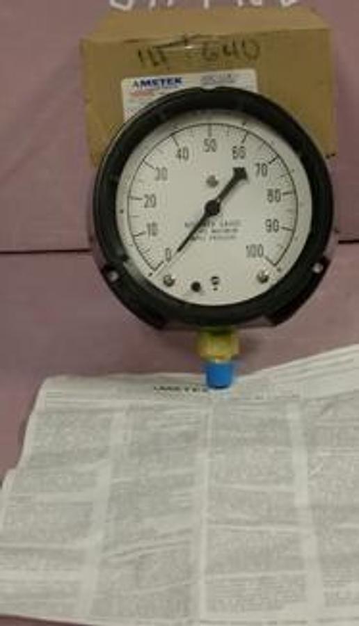 Used AMETEK U.S. GAUGE DIVISION PRESSURE GAUGE FIG. NO. 1367 RANGE 3-15 PSI CONN. ¼ ANPT LM FORM NO. 1233 SPEC NO. 132361 SIZE 4 ½ INCLUDES 1 AMETEK USE AND INSTALLATION OF PRESSURE GAUGES FORM 1421 REV. 7/2000 IN ORIGINAL PACKAGING.