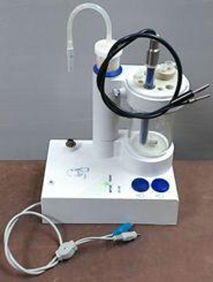 Used METTLER TOLEDO DV705 KARL FISHER STAND CONSISTING OF: 1) METTLER