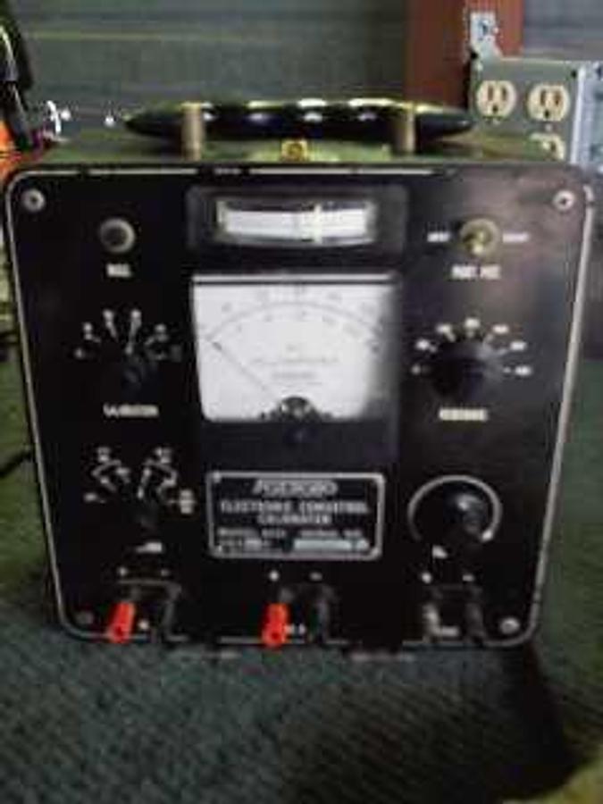 Used FOXBORO ELECTRONIC CONSOTROL CALIBRATOR