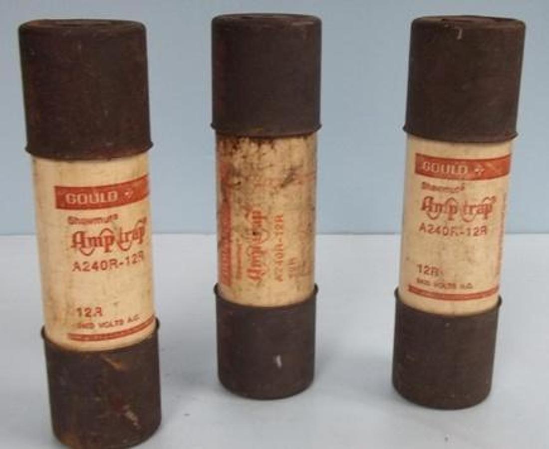 Used GOULD-AMP TRAP FUSES A24OR-12R 2400 VOLTS AC.