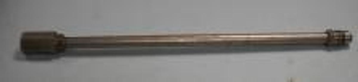 Used STAINLESS STEEL BAR WITH BUTECH ADAPTER CAT# 10F16M6P A/T 1G1134 PO 83693 28 5/8" LONG. ½" FITTINGS 1 1/1