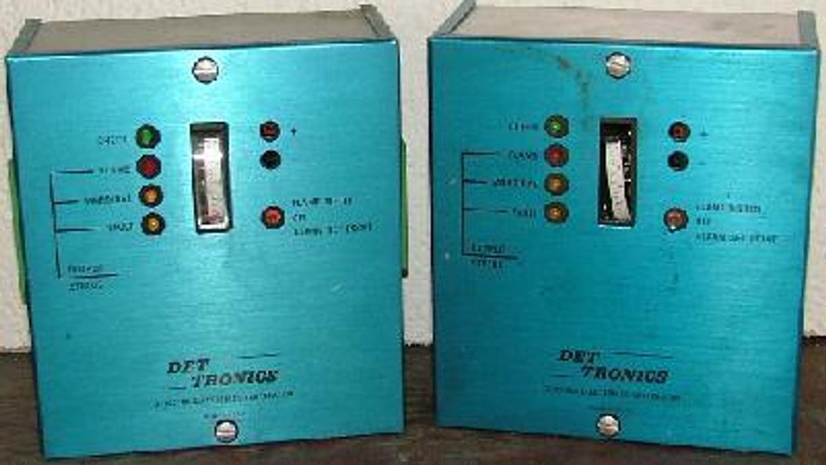 Used QTY. 2. DET TRONICS FLAME SAFEGUARD CONTROLLER MODEL TYPE: R9005P5001