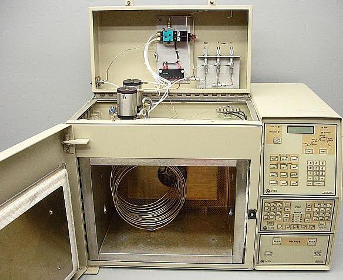 Used QTY. 1. ANTEK 3000 GAS CHROMATOGRAPH