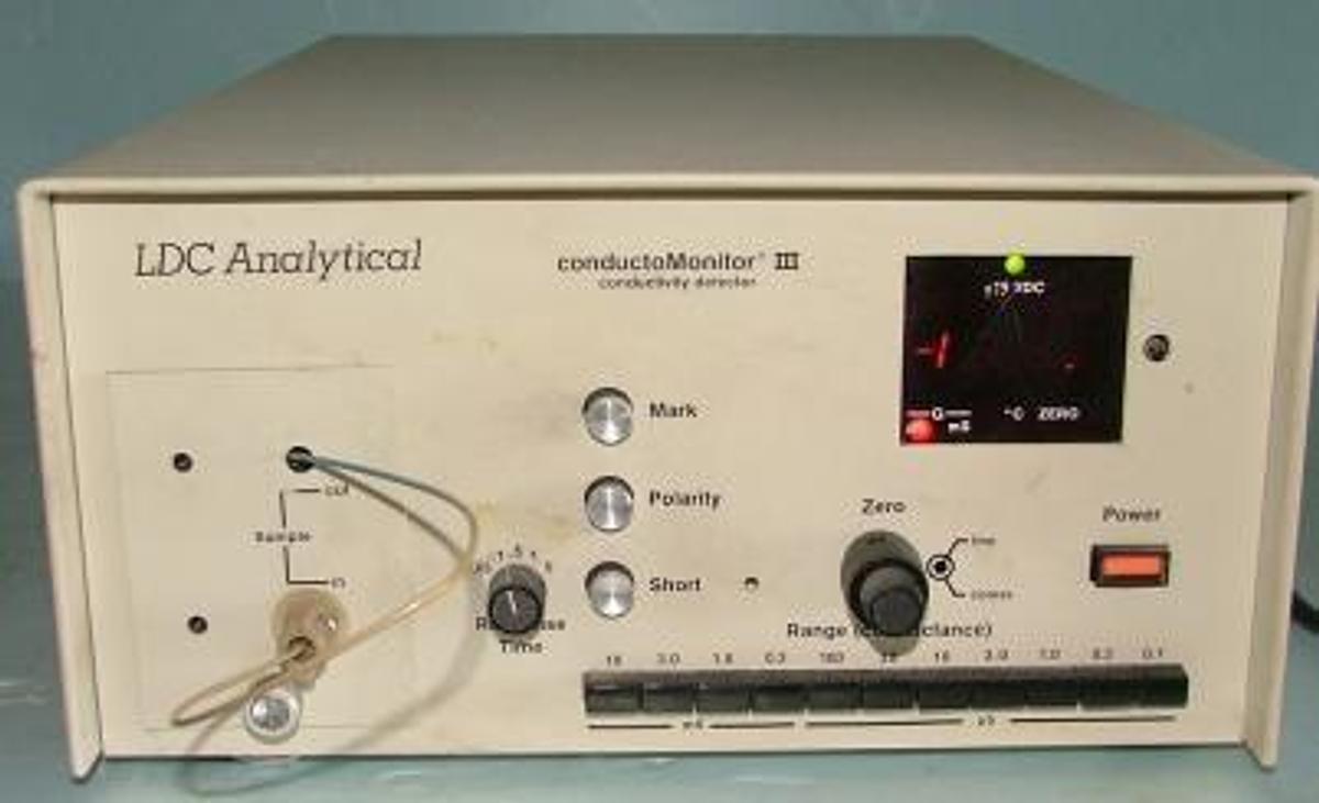 Used LDC ANALYTICAL CONDUCTORMONITOR CONDUCTIVITY DETECTOR 100V/120V/220V/240V SLOB LO .5A.