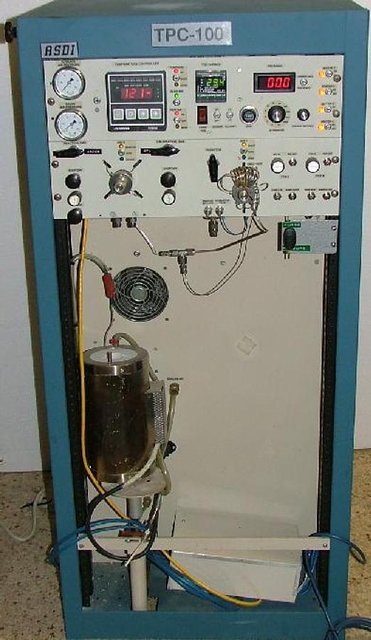 Used ASDI ADVANCED SCIENTIFIC DESIGN INC. TPC-100 TEMPERATURE PROGRAMMED CATALYSTS INSTRUMENT CABINET WITH TCD.