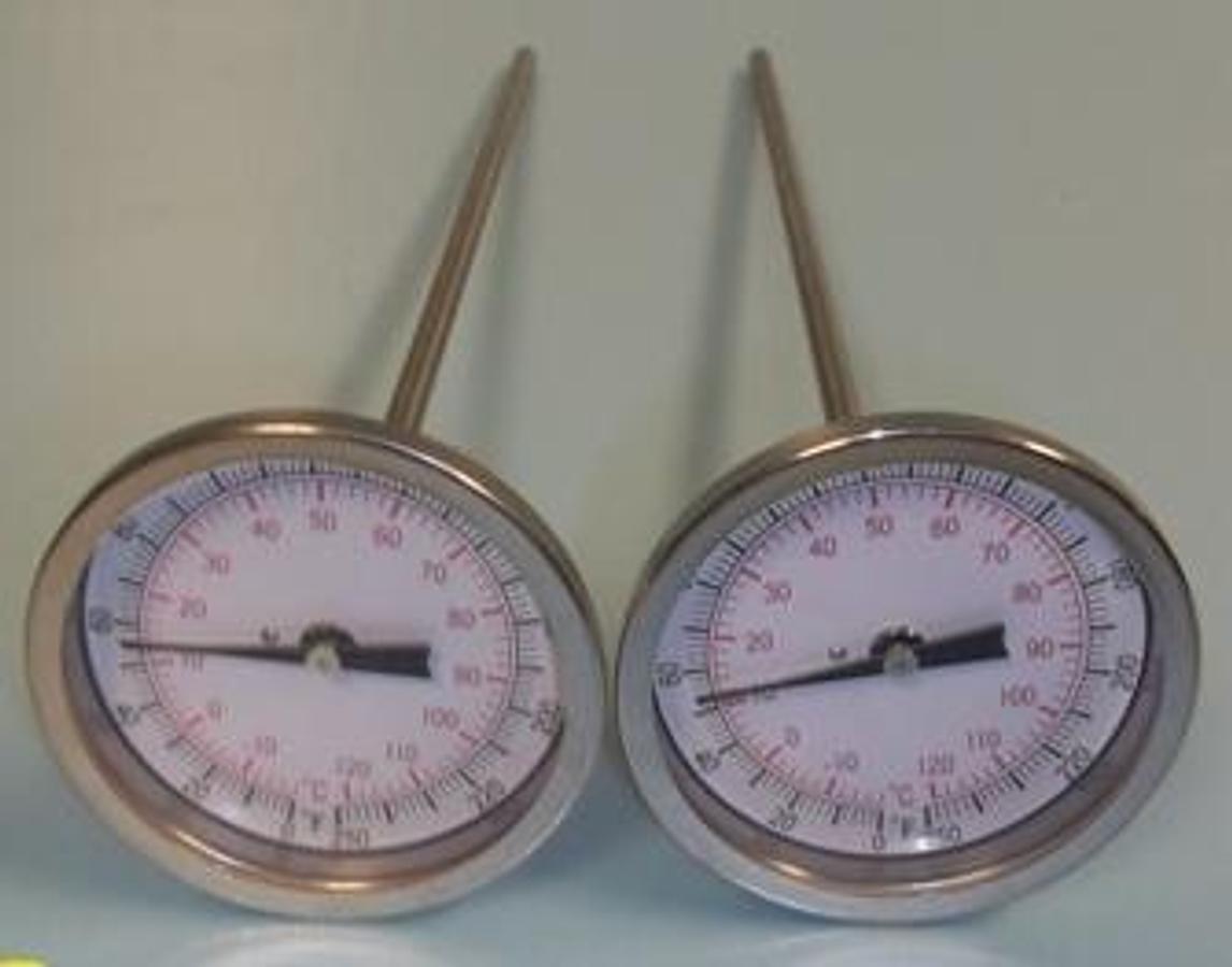 Used VWR SCIENTIFIC0 DIAL STYLE TEMP THERMOMETER READS 0-250 DEG. F IN BLACK AND -20 TO 120 DEG. C. IN RED.