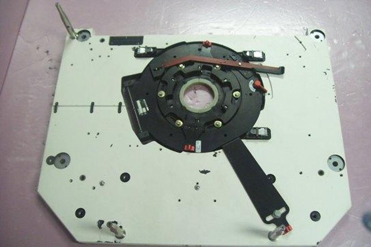 Used QTY. 1. TERADYNE PROBE DOCKING INTERFACE DOCKING PLATE