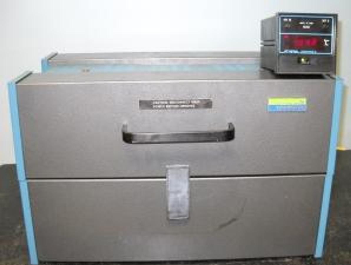 Used QTY. 1. LINDBERG BLUE M TUBE FURNACE A UNIT OF GENERAL SIGNAL 304 HART ST. WATERTOWN