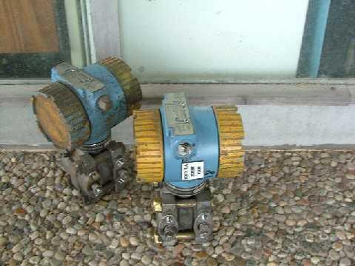 Used ROSEMOUNT SMART TRANSMITTER MODEL: 2051D2A21S1B1