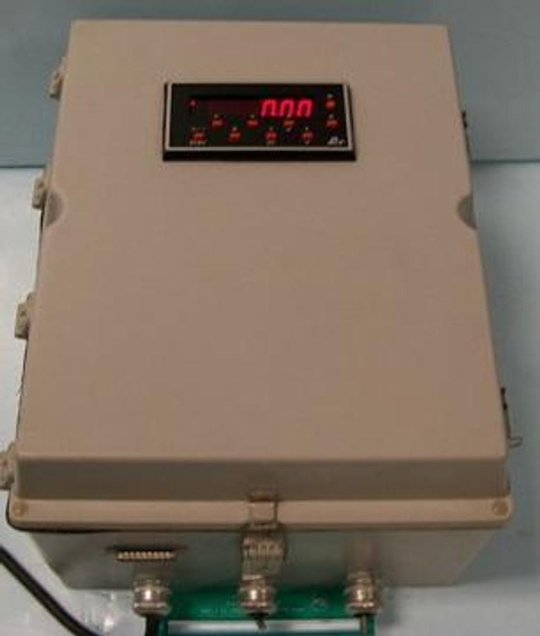 Used GEMINI CONTROL BOX RED LION CONTROL PT GEM 52100/3694 20MA LOOP ETU-24K07 100V-120V 47-400HZ 21W OUTPUT 24V 0.7A (2) TURCH MULTIMODUL MKB-UPN-EXO.