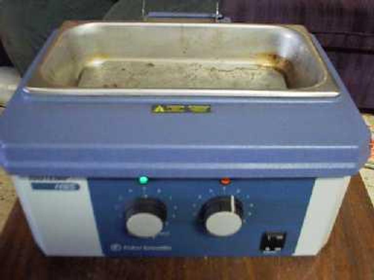 Used QTY. 1. FISHER SCIENTIFIC ISOTEMP 1025 BATH INSIDE DIMENSIONS 11-3/4" X 6-1/4" X 3" DEEP.