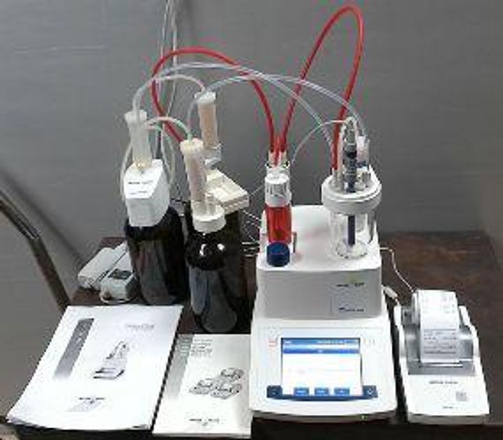 Used METTLER TOLEDO V20 VOLUMETRIC KARL FISHER TITRATOR