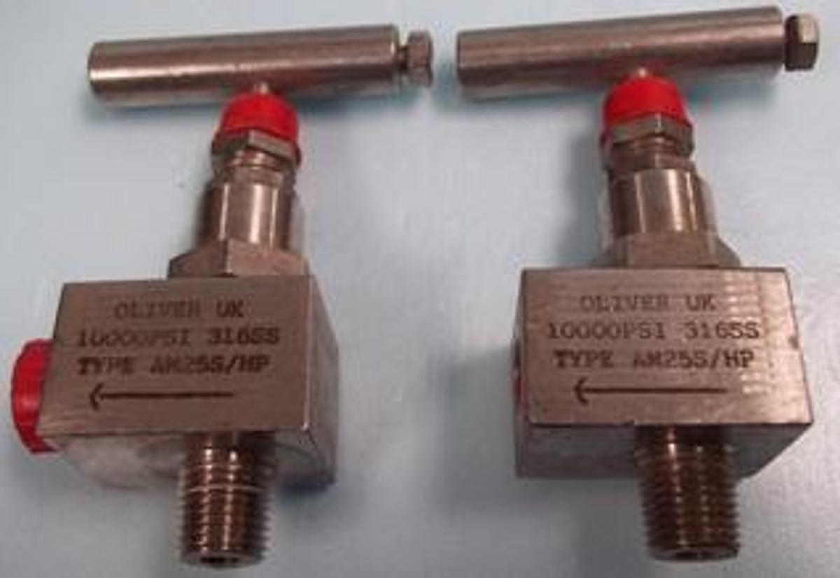 Used QTY. 2. OLIVER UK