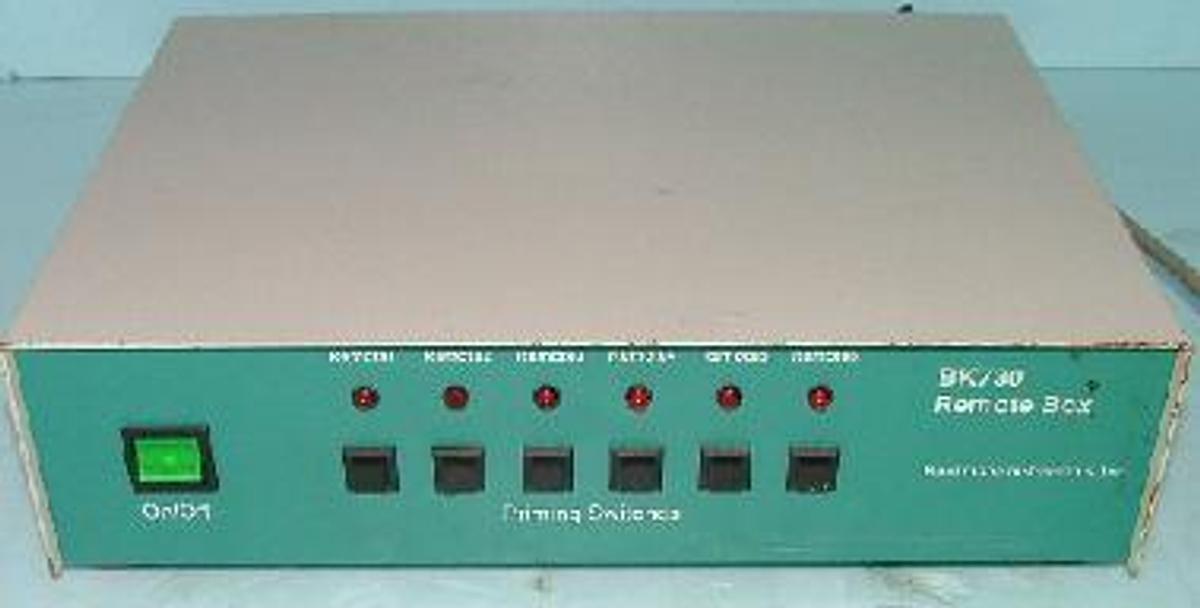Used QTY. 1. METROHM BK730 REMOTE BOX PRIMING SWITCHES