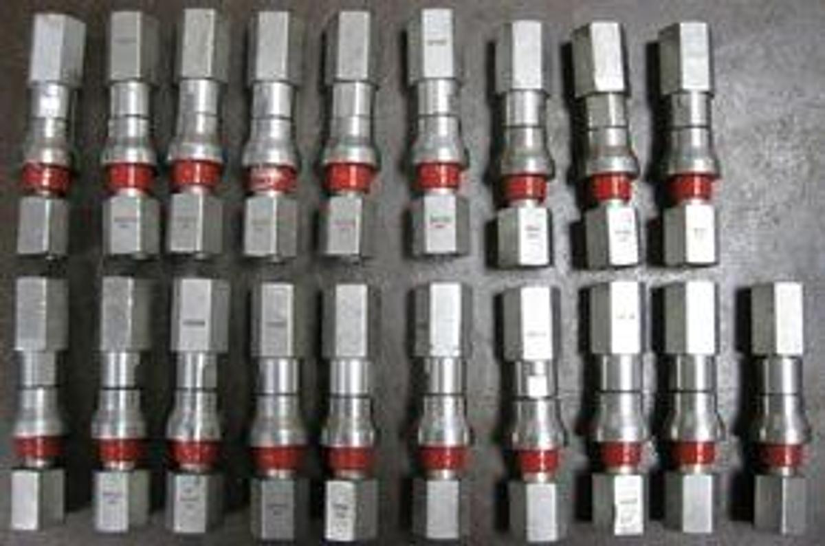 Used QTY. 19. SWAGELOK 316 QUICK RELEASE FITTINGS