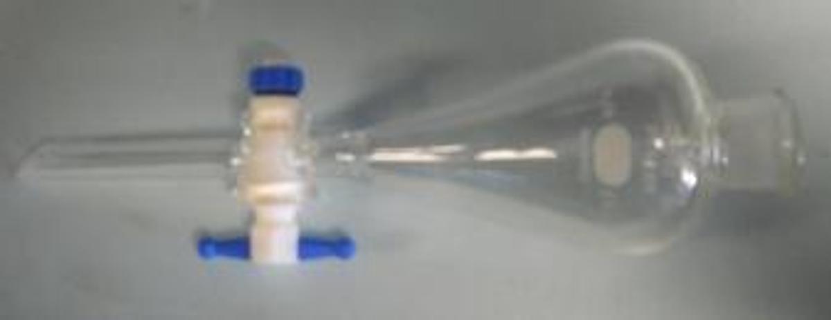 Used QTY. 1. 60ML PYREX #6402 SEPRATORY FUNNEL.