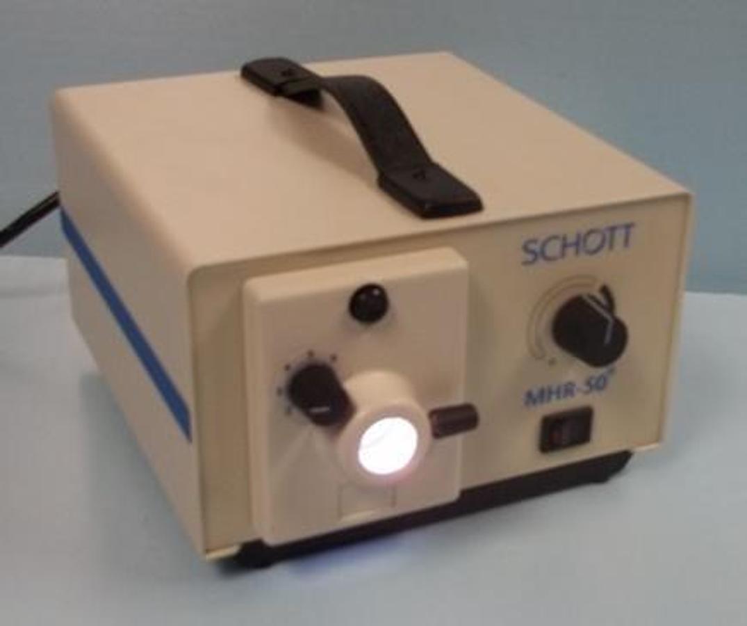 Used SCHOTT MODULAR LAMP UNIT MODEL: MHR-50