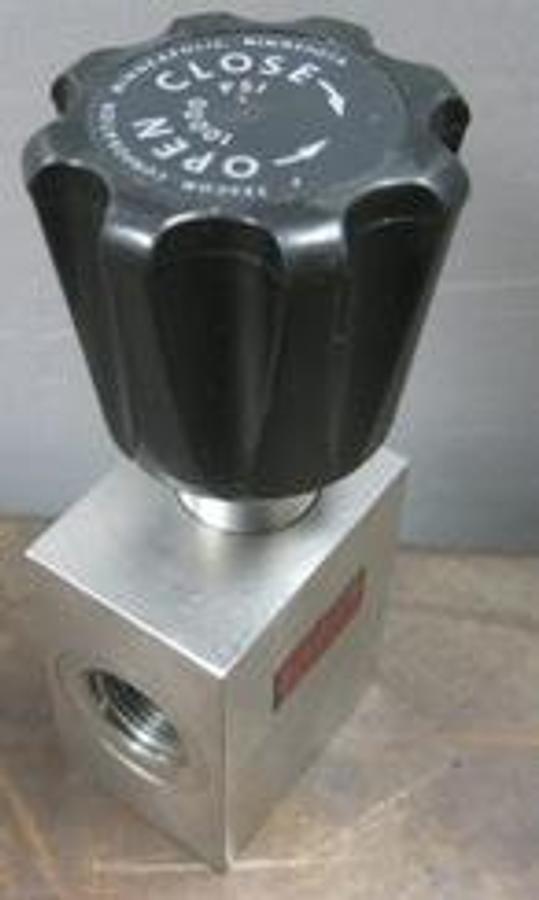 Used TESTCOM CORPORATION 30 SERIES SHUTOFF PRESSURE VALVE