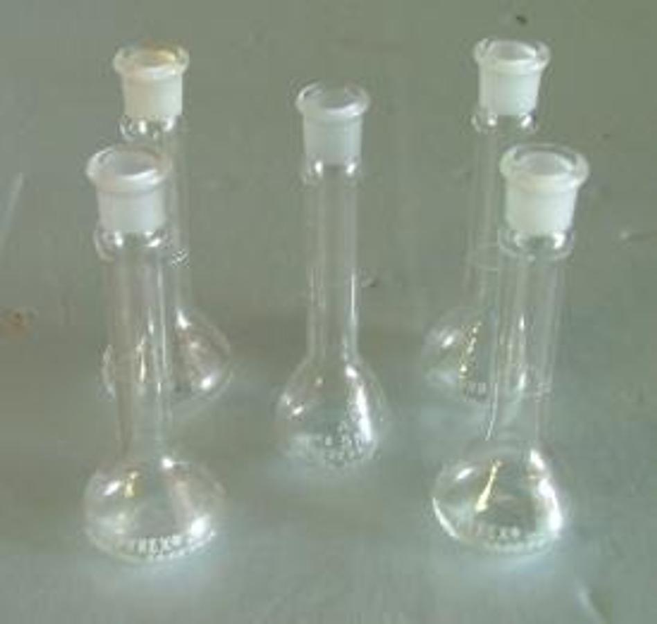 Used PYREX 5ML VOLUMETRIC FLASK NO. 5640 WITH GROUND GLASS