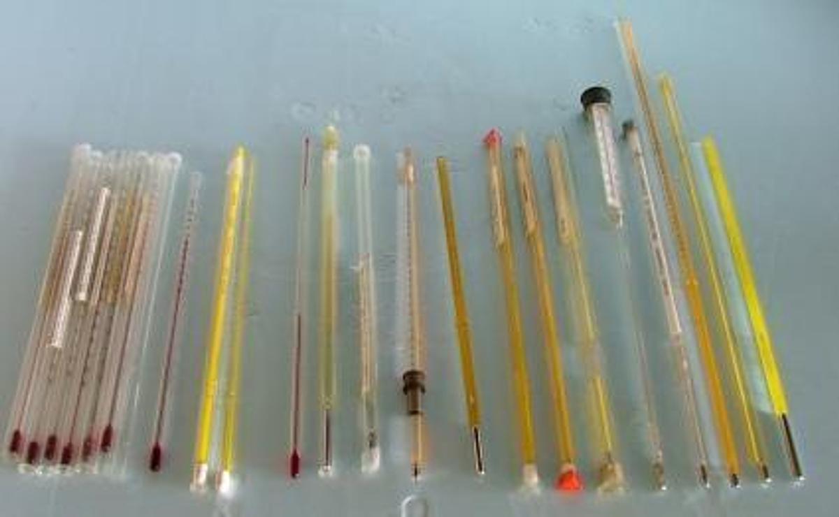 Used THERMOMETERS CONSISTING OF: 7). KS-5499 L1353 RANGE -20 TO 130F