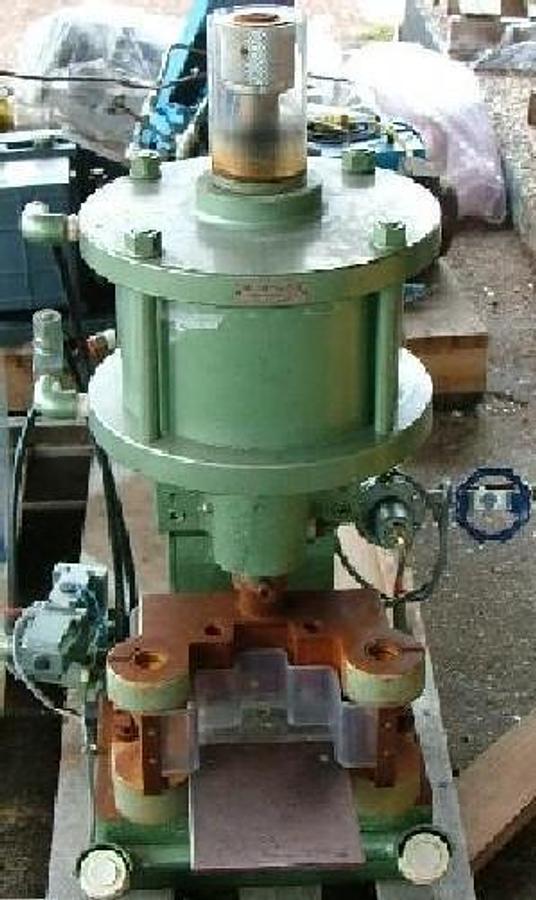 Used DIE CUTTER PRESS WITH PNEUMATIC ACTUATOR.