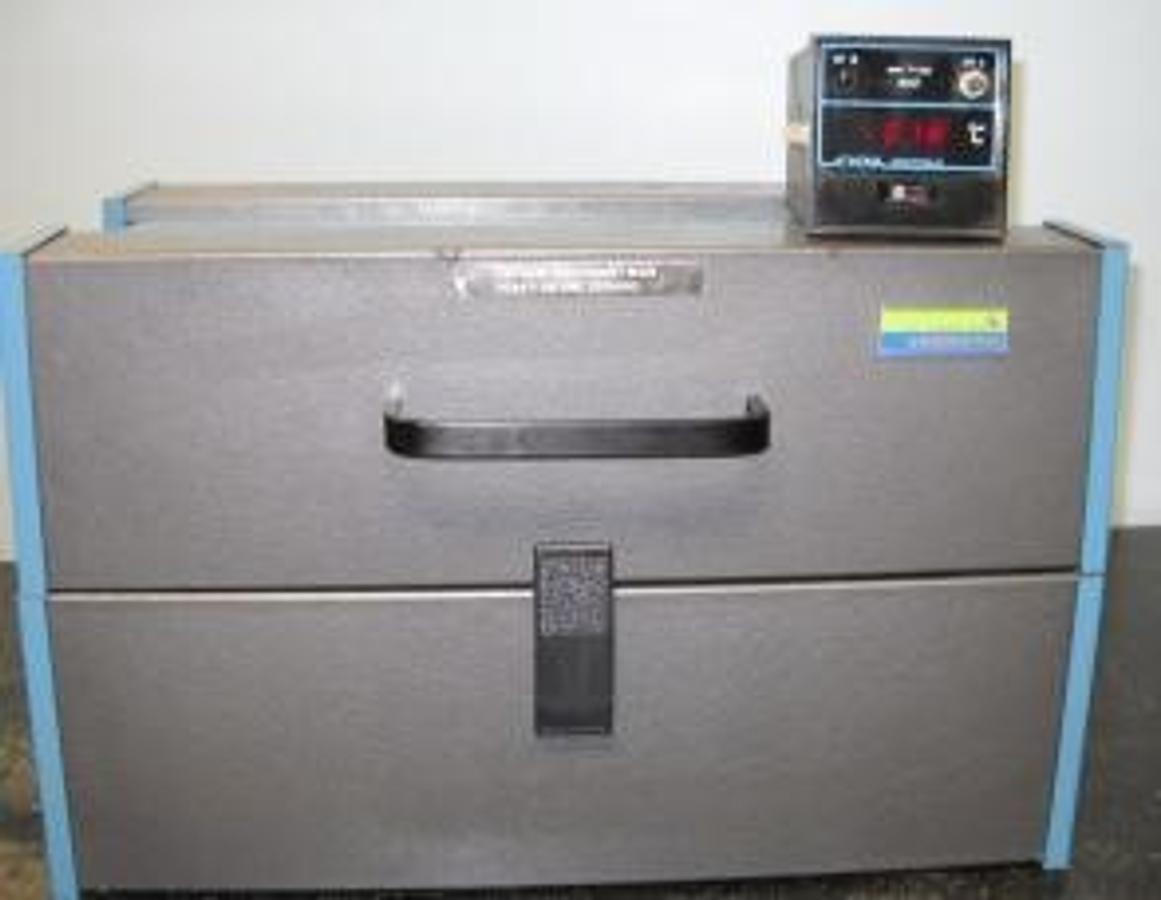 Used LINDBERG BLUE M TUBE FURNACE A UNIT OF GENERAL SIGNAL 304 HART ST. WATERTOWN