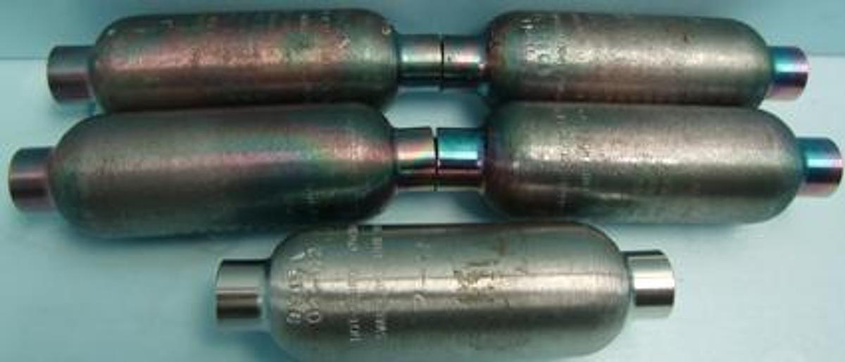 Used QTY. 5. SWAGELOK SAMPLE CYLINDER 75 ML PRESSURE BOMB D.O.T-3E1800 304L-HDF4-75.