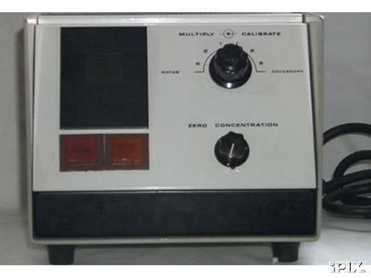 Used QTY. 1. BAUSCH & LOMB CONCENTRATION COMPUTER CAT NO. 332755 NICE SHAPE POWERS ON METER WORKS To see a picture of this lab equ.