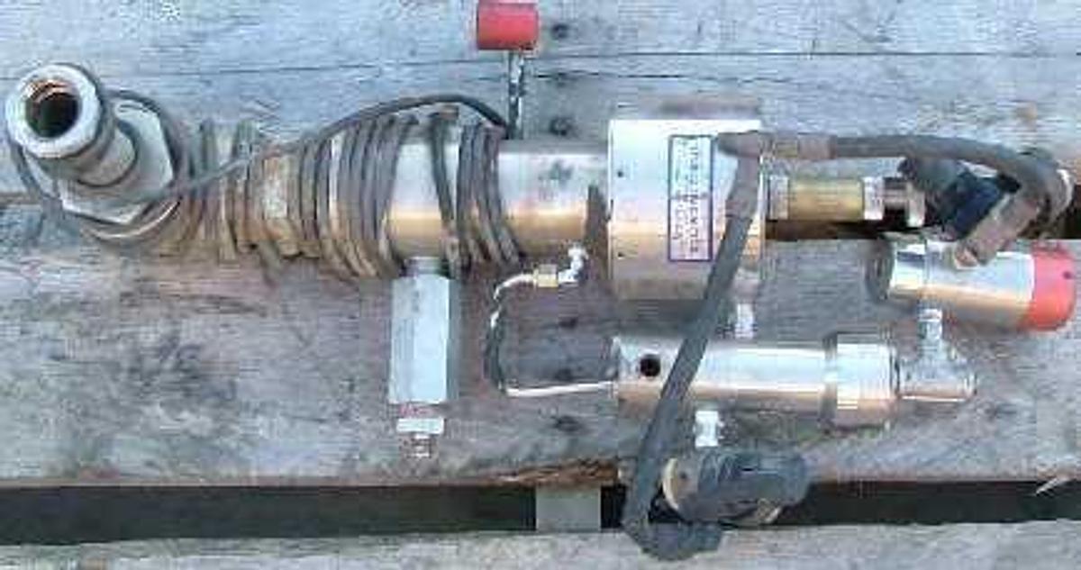 Used REPUBLIC SPECIALTY CO. / WILLIAMS OSCILLAMATIC LOW PRESSURE DIAPHRAGM METERING PUMP MODEL: M/N: P04-45