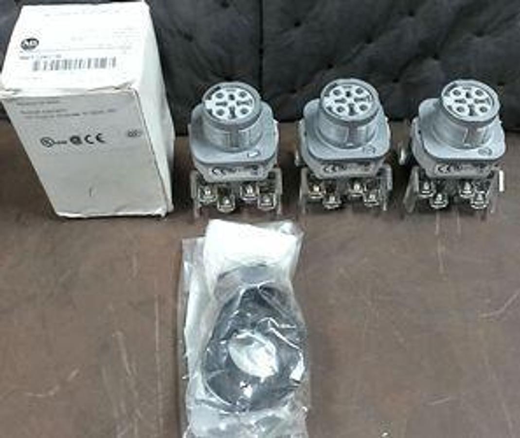 Used ROCKWELL AUTOMATION AB QUALITY 30MM SELECTOR SWITCH 800T P B