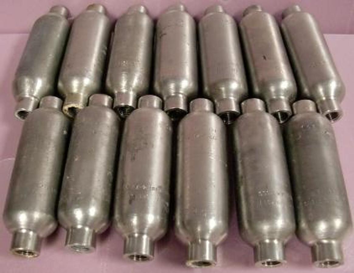 Used QTY. 13. WHITEY 75 CC