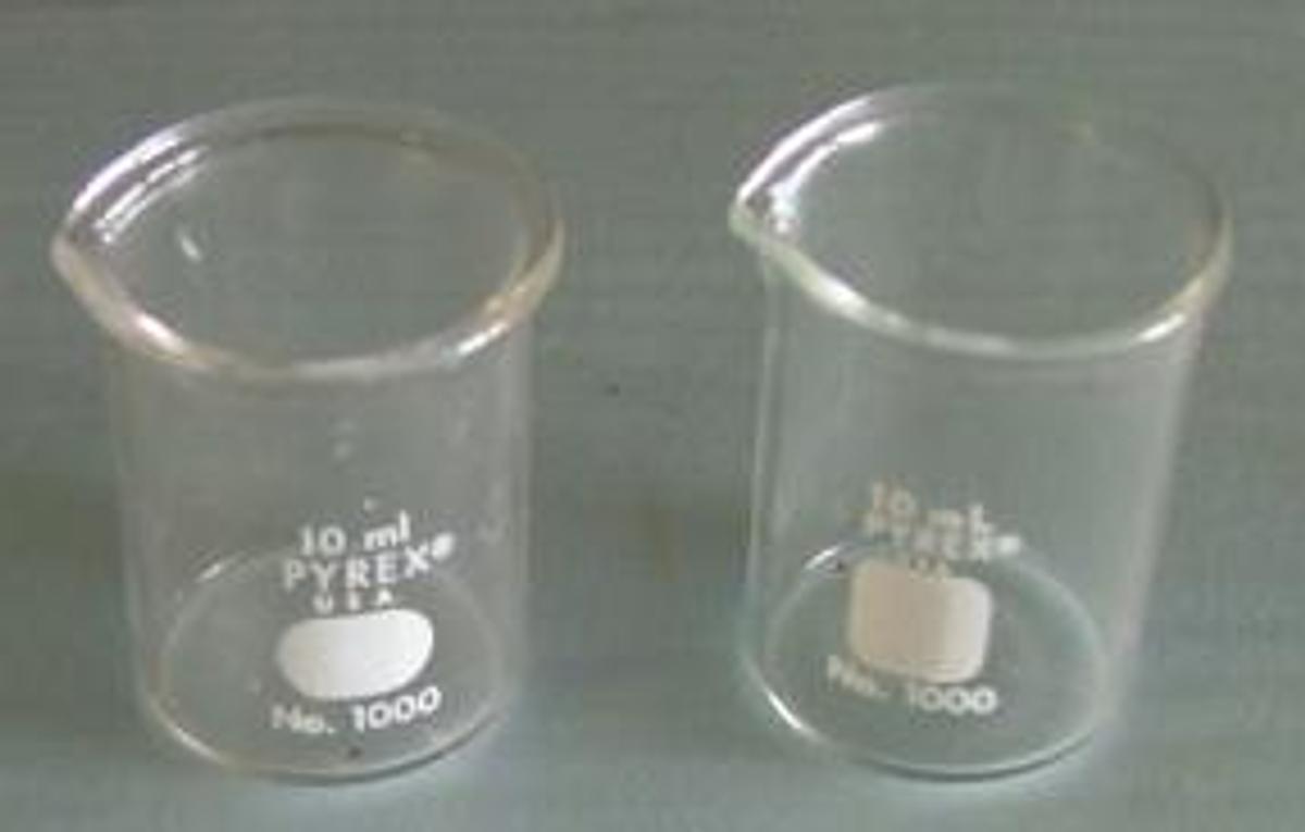 Used QTY. 2. BEAKERS: 10ML
