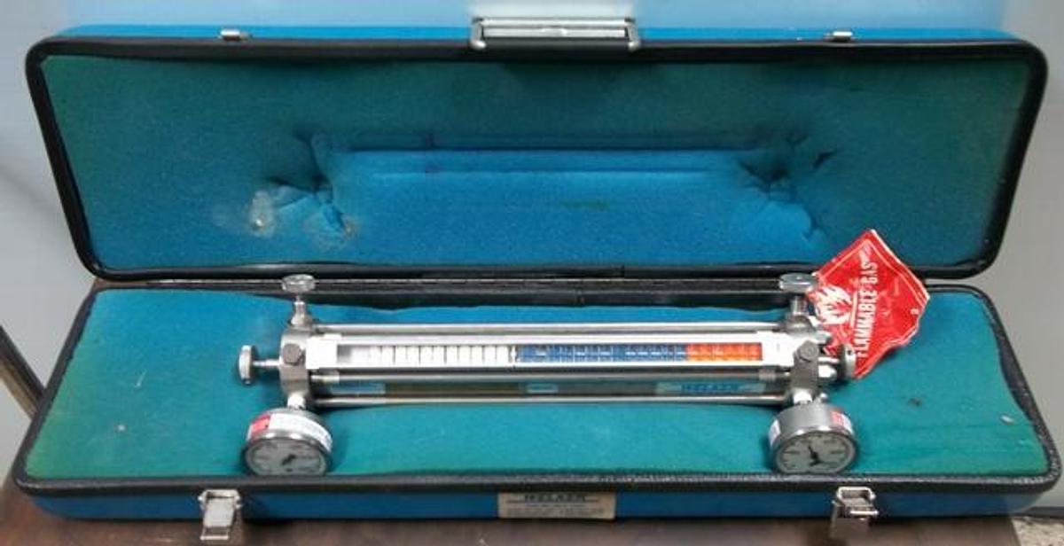 Used QTY. 1. WELKER ENGINEERING CO. SUGAR LAND TX. CONSTANT PRESSURE 500 CC SAMPLE CYLINDER